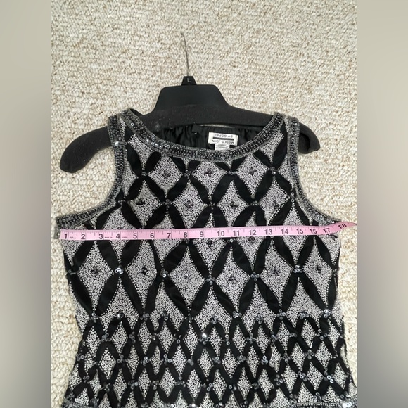 Mark & John by Gopal Dress - Picture 11 of 16